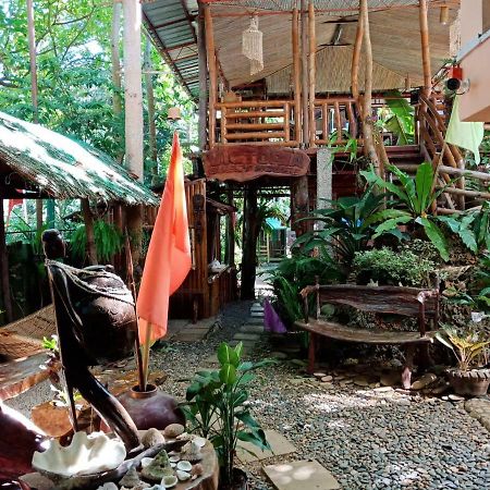 Victoria Guest House And Cottages Puerto Princesa Exterior photo