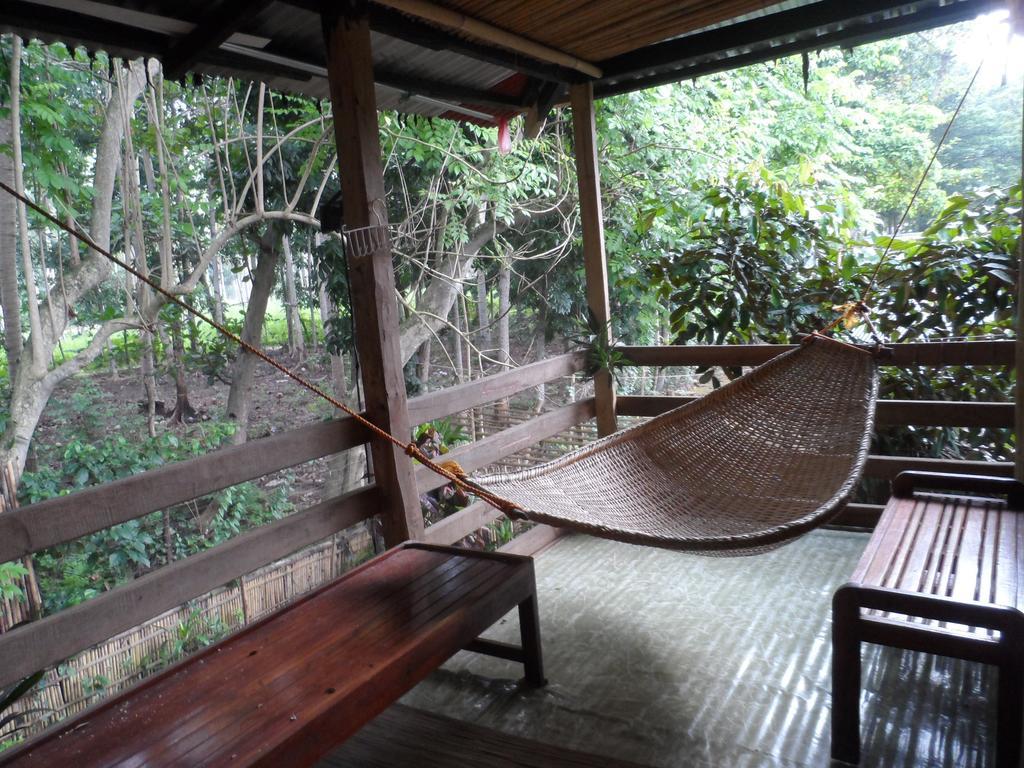 Victoria Guest House And Cottages Puerto Princesa Exterior photo