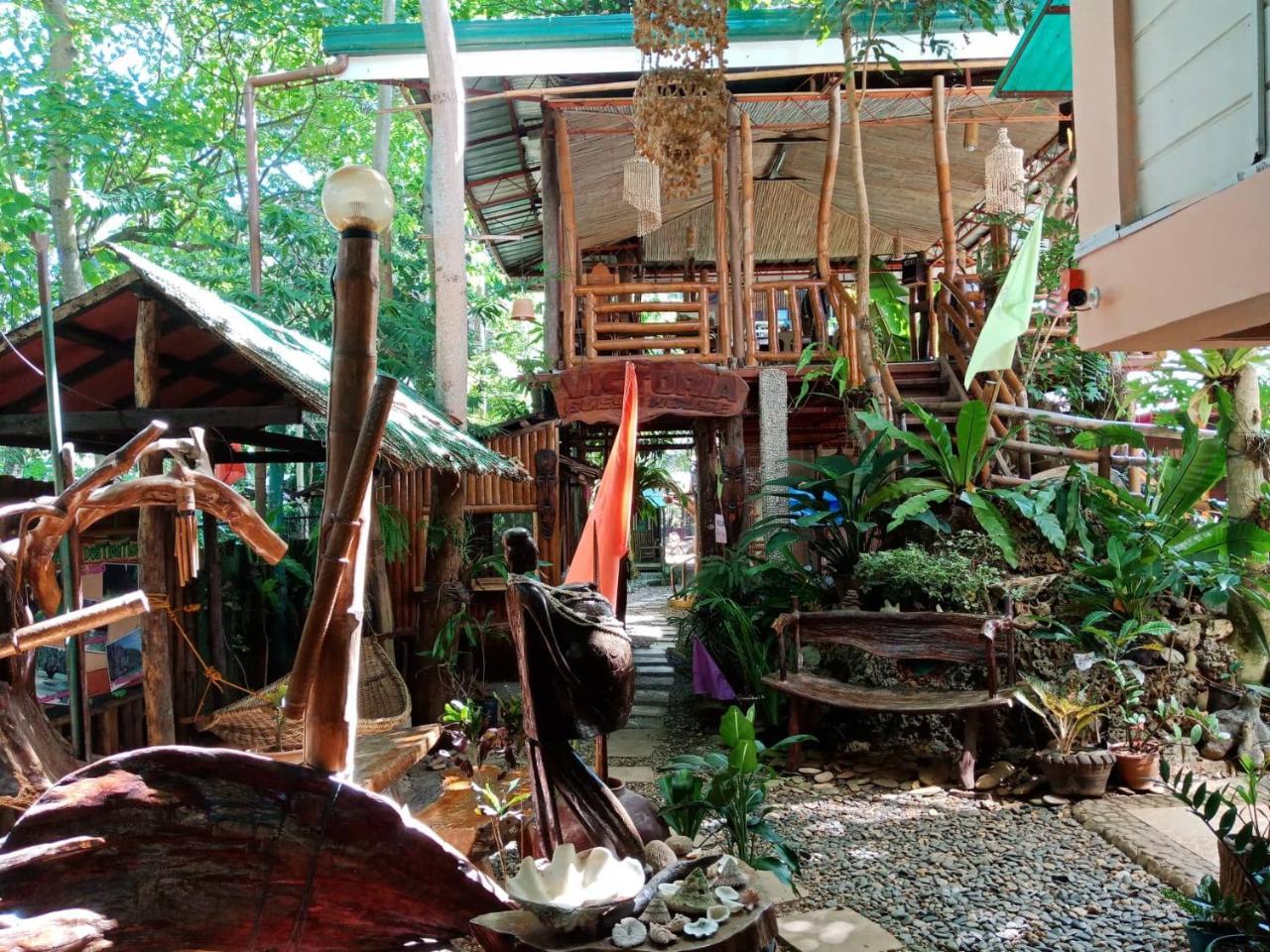Victoria Guest House And Cottages Puerto Princesa Exterior photo